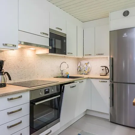 Rantapelto By Interhome Heinälahti